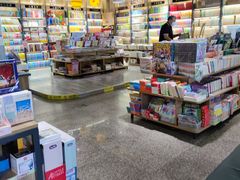-雨丝书店(综合商业楼店)