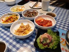 -益百岁牛尾汤(香山路店)
