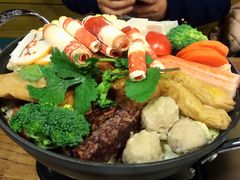 等一个人小火锅-暖食光·台式家庭餐厅·生日主题店(万达店)