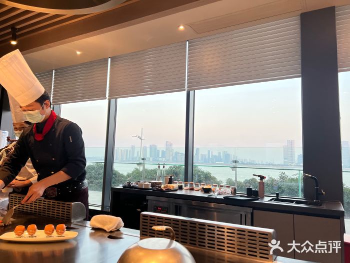 一板铁板烧·隐秘一线江景花园餐厅(西湖左岸·天元店)图片