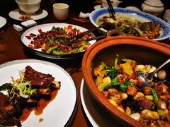 -广州中心皇冠假日酒店·百粤楼