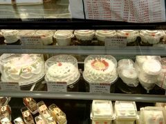 -红宝石·鲜奶小方·海派西点房(曲阳店)