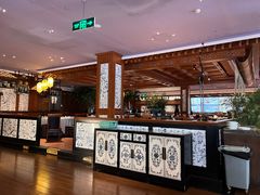 -八府香鸭·啫啫煲(华山路店)