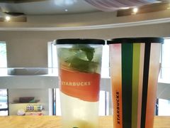 -星巴克(迪士尼小镇店)