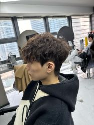 -宫铭烫发染发接发店
