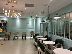 -安格丽娜·狗咖·猫咖羊驼咖(春熙路百盛商场店)