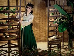 -九月鹰飞汉服摄影工作室