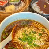 平江路本地人zui多的苏式早茶！人均30➕