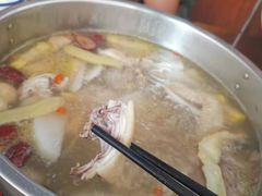 -阿汉名材老鸡汤饭店(金鸡岭店)