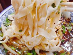 韭叶面-吾穆勒蓬灰牛肉面·清真(北滨河中路店)