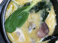 -灵芝妹子海鲜米线(劳动公园店)