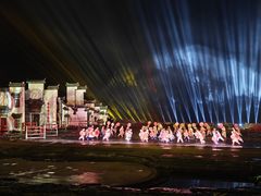 -婺源梦里老家大型山水实景演出