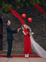 点击看大图 -至臻微拉婚纱摄影