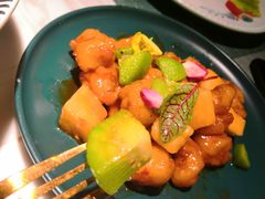 鲜果菠萝里嵴-蜜桃花开·中西融合菜E&W(南长街店)