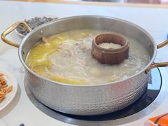 -朴小妹人参鸡汤火锅(长白山万达店)