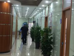 -茂菊口腔连锁(浦东南路店)
