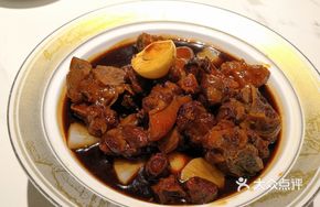 Plum Pork Trotter