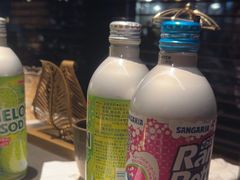 -铭牛烧肉·和牛海鲜自助(高新月牙湖店)