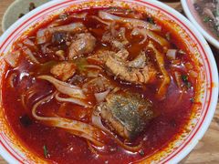 -杨婆鱼粉(骆仙路店)