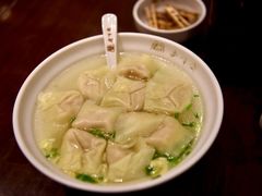 刀鱼馄饨-老半斋(福州路店)