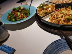 -八府香鸭·啫啫煲(华山路店)