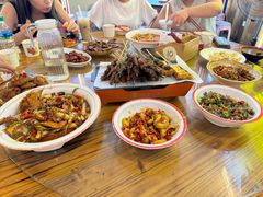 -冶建镜子·老南昌大排档·江西虾王(总店)