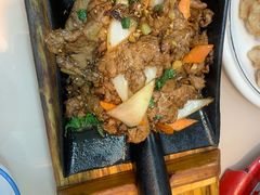 -老码头黑皮肘子锅包肉熏酱水饺(文政街店)