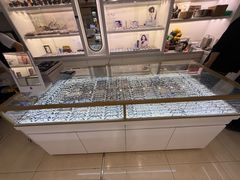 -新视达眼镜店·蔡司·依视路(名镜苑店)