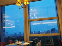 -南湖名都·景湖轩全日制餐厅·海鲜自助·东南亚风味·临湖而食