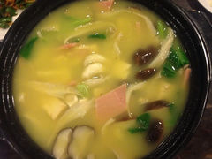 实际上来的煎酿豆腐，饭店解释为图片仅供参考-咪咪川菜(长乐西路店)