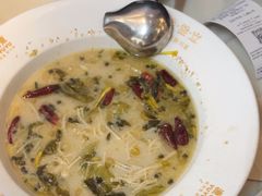 -渔语鱼酸菜鱼新川菜(来福士店)