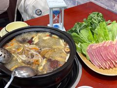 -菌之家·专业纯野生菌火锅·特色炒菌