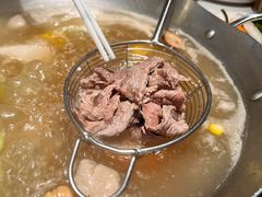 -左庭右院鲜牛肉火锅(金山万达店)