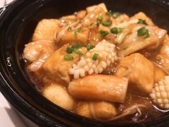 金针菇海鲜豆腐煲-曼玉餐厅(中原万达店)