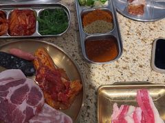 -姜胖胖韩式自助烤肉(光明万达店)