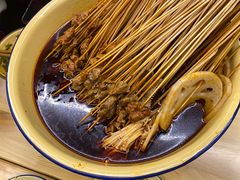 -拈签一笑黄牛肉辣卤串串
