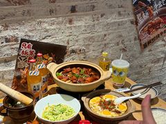 -万松园美食街