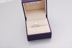 c-威德钻石-克拉钻大本营(南京东路店)