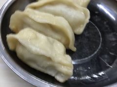 -黄阿姨锅贴大王(万航渡路店)