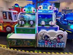 -反斗乐园π·电玩·高空拓展·蹦床(龙华天虹店)