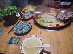 -洱火云南酸菜牛肉火锅(石景山当代商城店)