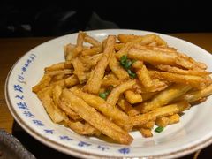 咸蛋黄茄子-吃饭皇帝大土家民族菜(正大广场店)