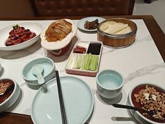 -梅利汴京烤鸭•开封豫菜地标店(东司门店)