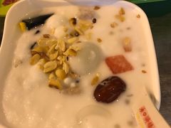 -海口骑楼小吃街