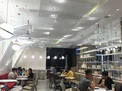 大堂-奈雪的茶(华侨城创意园店)