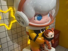-泡泡玛特POPMART(上海环球港店)