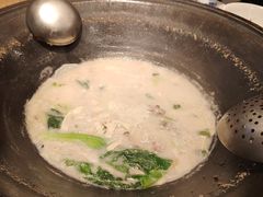 -陈大锅·岳阳鱼馆·地道岳阳菜(美食街店)