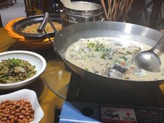 -格塘人家·山泉水煮鱼(望兴家园店)