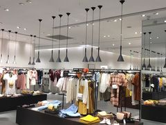 -URBAN REVIVO(七宝领展广场店)