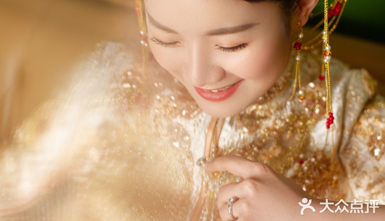 萧山婚纱礼服##香槟色马来褂